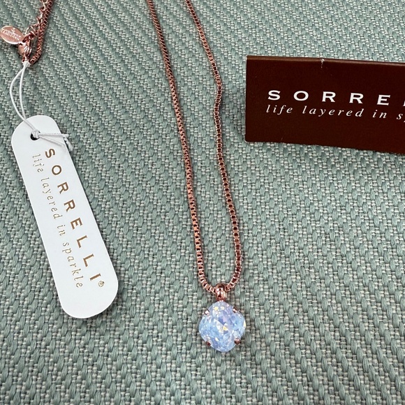 *NWT* Sorrelli Swarovski Crystal White Opal Rose Gold Necklace - 18" - Picture 1 of 11